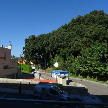 Calle Clemente Hernando Balmori Nº7 דירה *